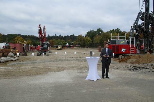 Die Rede vom B�rgermeister aus einem Weitwinkel